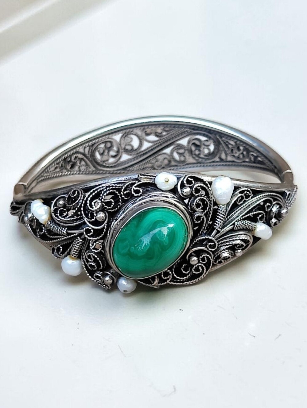 Vintage Sterling Silver Malachite And Pearl Hinged Bracelet